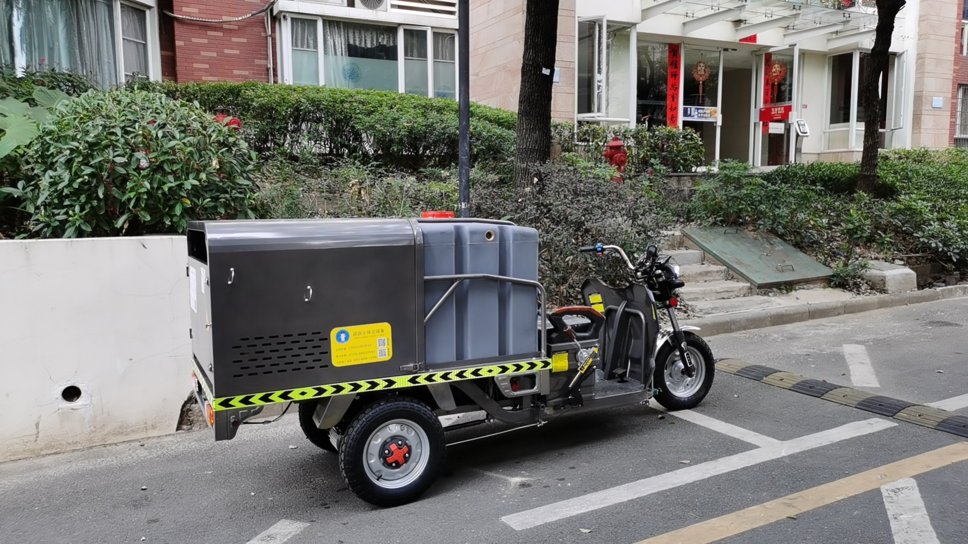 新廠區開荒保潔貴在哪？三輪高壓清洗車租賃破局
